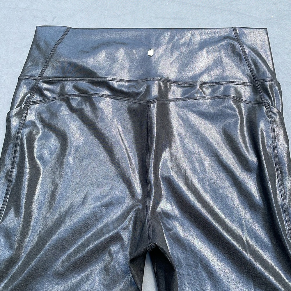 Fabletics Define PowerHold® High-Waisted 7/8 Legging - Picture 8 of 12